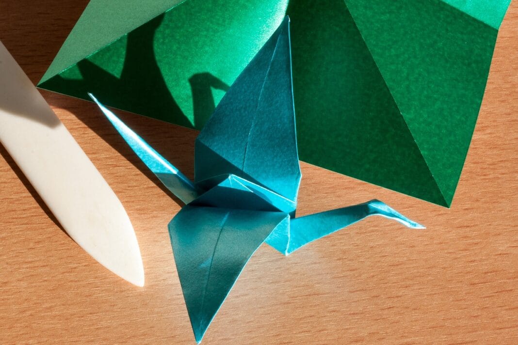origami-212775_1280