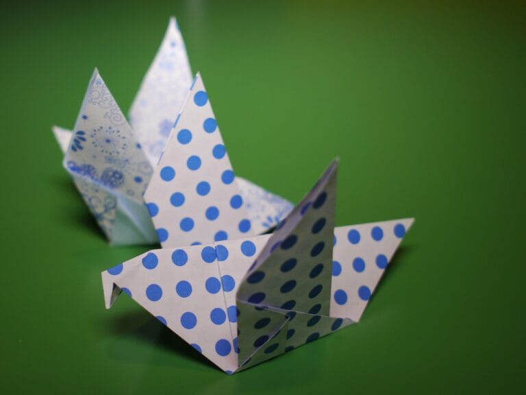 Eksperyment: origami z papieru pakowego