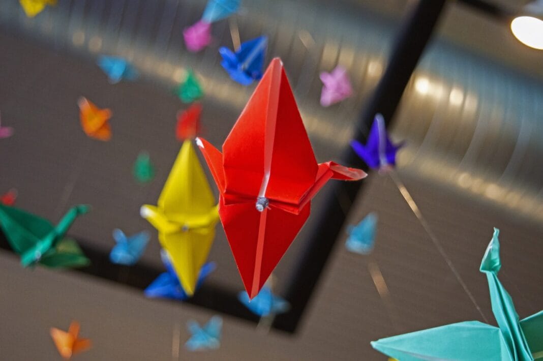 origami-4916692_1280