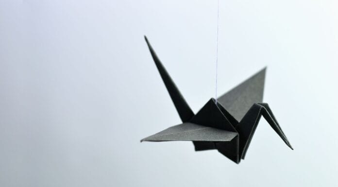Girlanda z motyli origami – ile elementów zrobić i jak je połączyć?